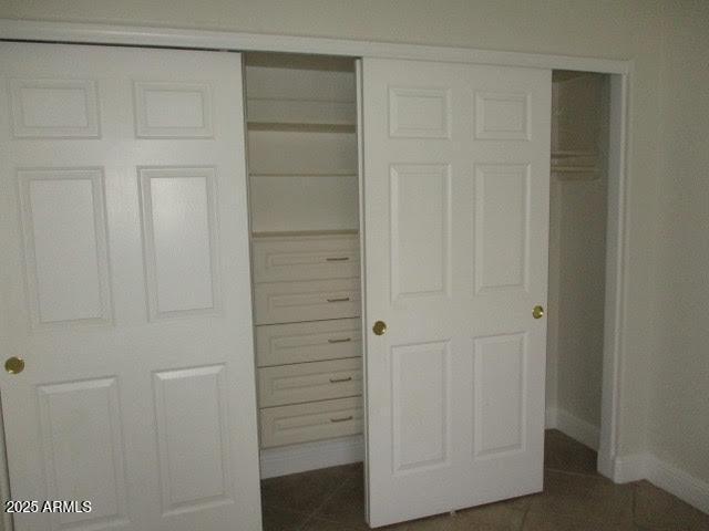 3237 East Fremont Road Phoenix, AZ 85042 - Photo 11 of 16 3237 Bed Closet