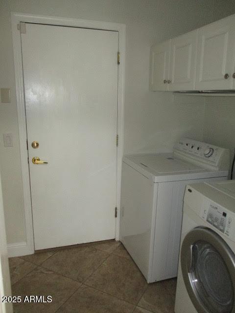 3237 East Fremont Road Phoenix, AZ 85042 - Photo 13 of 16 3237 Laundry