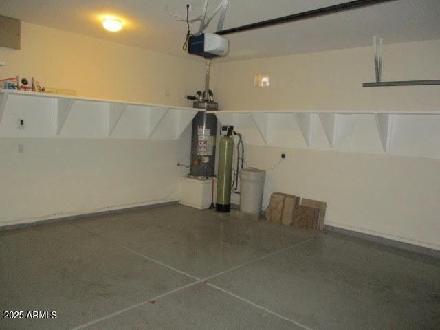 3237 East Fremont Road Phoenix, AZ 85042 - Photo 15 of 16 3237 Garage2