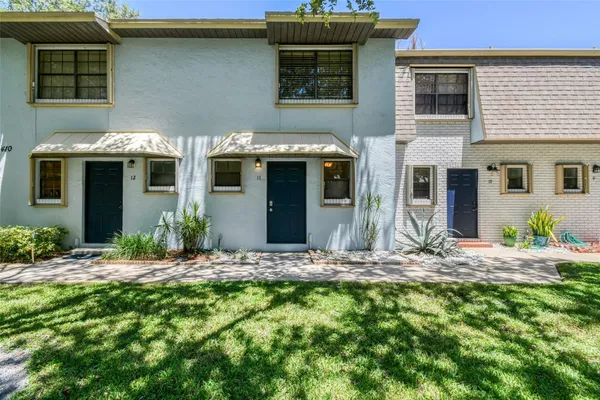 $300,000 | 410 North Cypress Drive, Unit 11, Tequesta, FL 33469