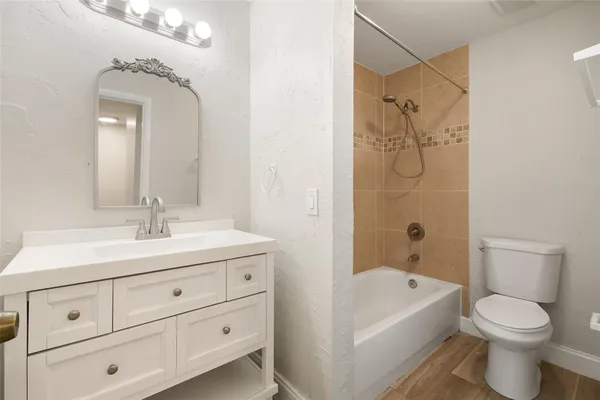 $300,000 | 410 North Cypress Drive, Unit 11, Tequesta, FL 33469