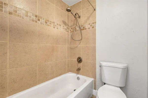 $300,000 | 410 North Cypress Drive, Unit 11, Tequesta, FL 33469