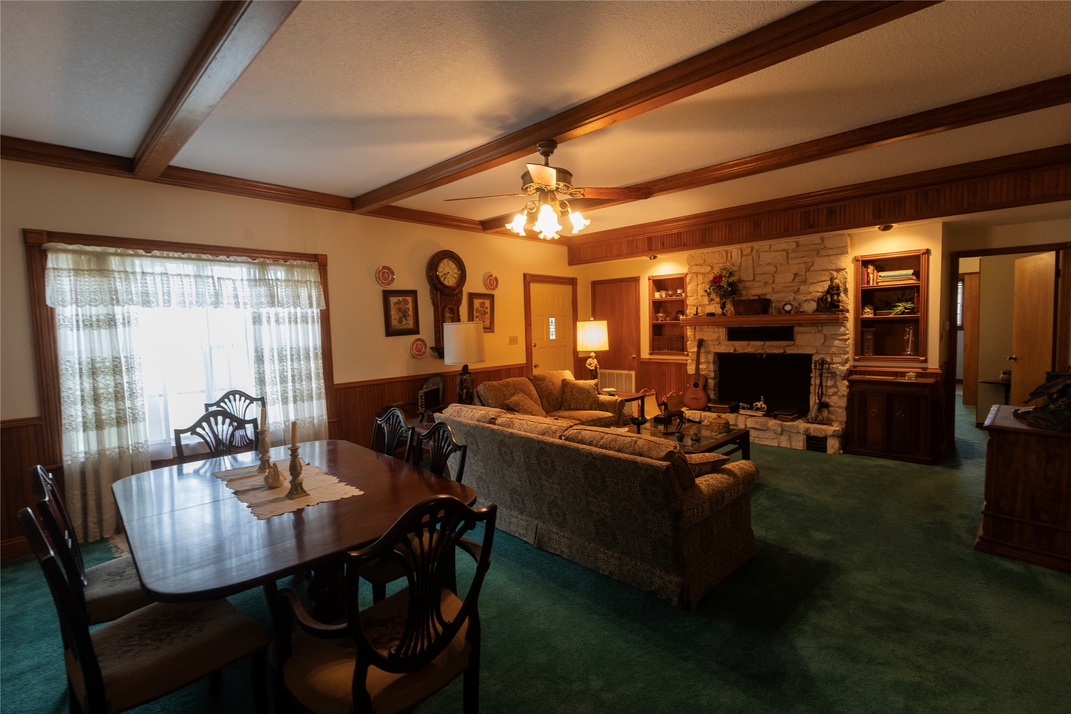 4721 Andreas Road Round Top, TX 78954 - Photo 10 of 20 Living/Dining Room