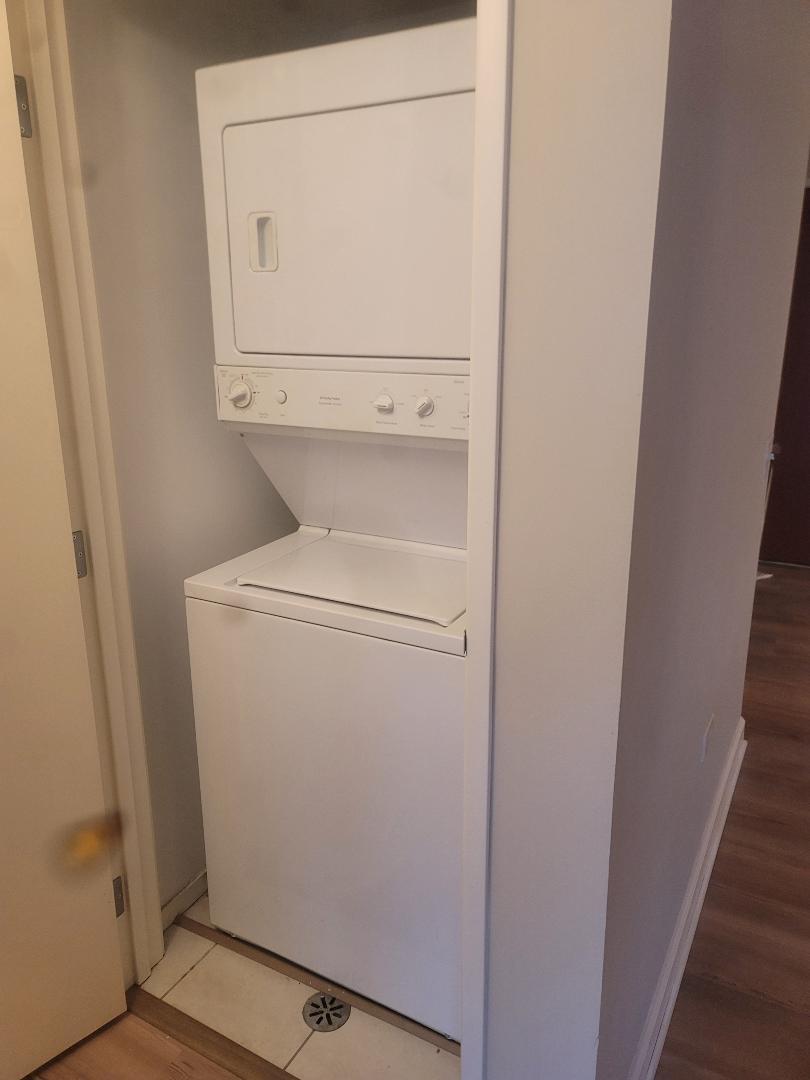 800 Elgin Road, Unit 1108 Evanston, IL 60201 - Photo 8 of 12