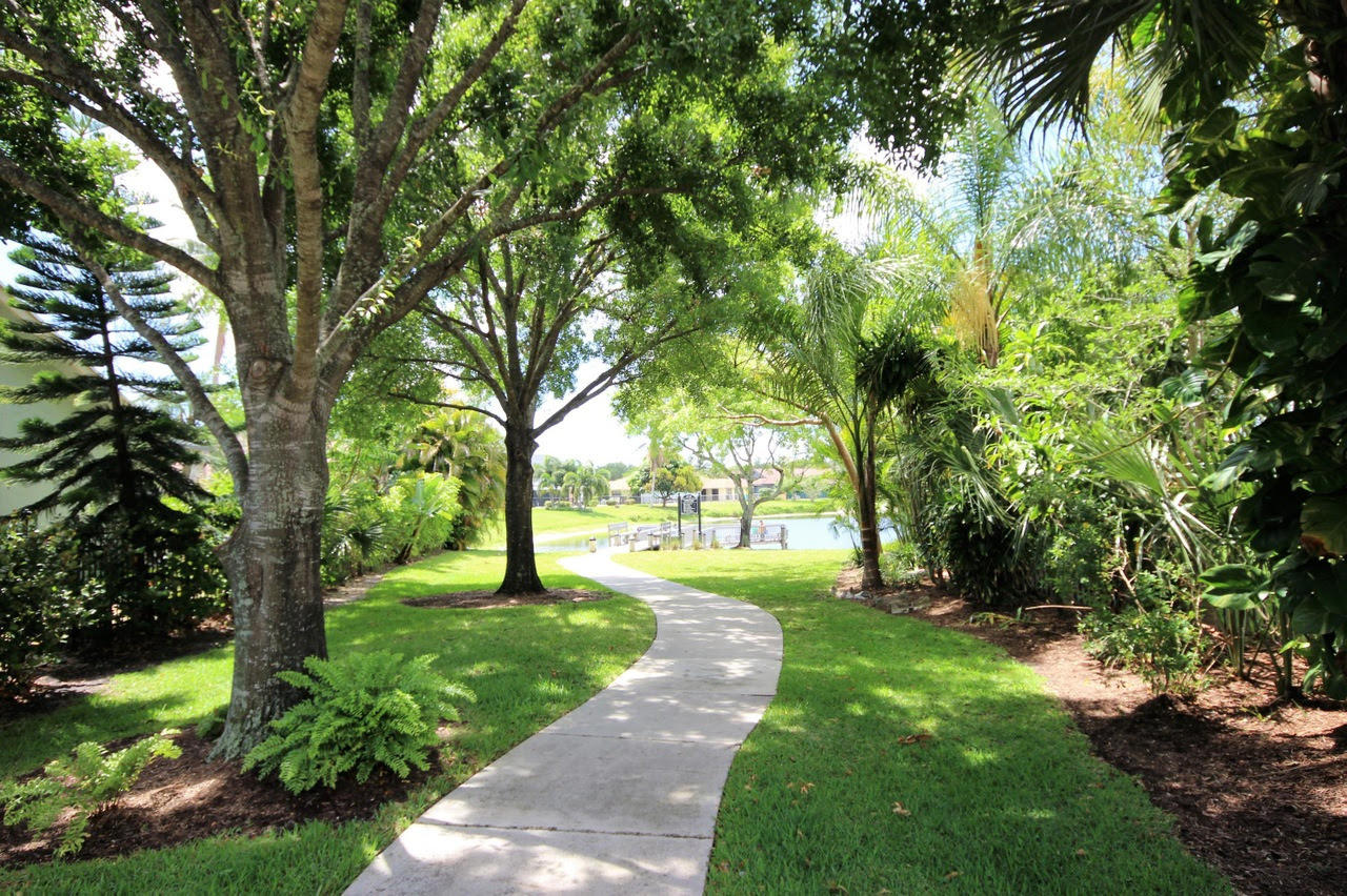 17748 Briar Patch Trail Boca Raton, FL 33487 - Photo 62 of 73 10