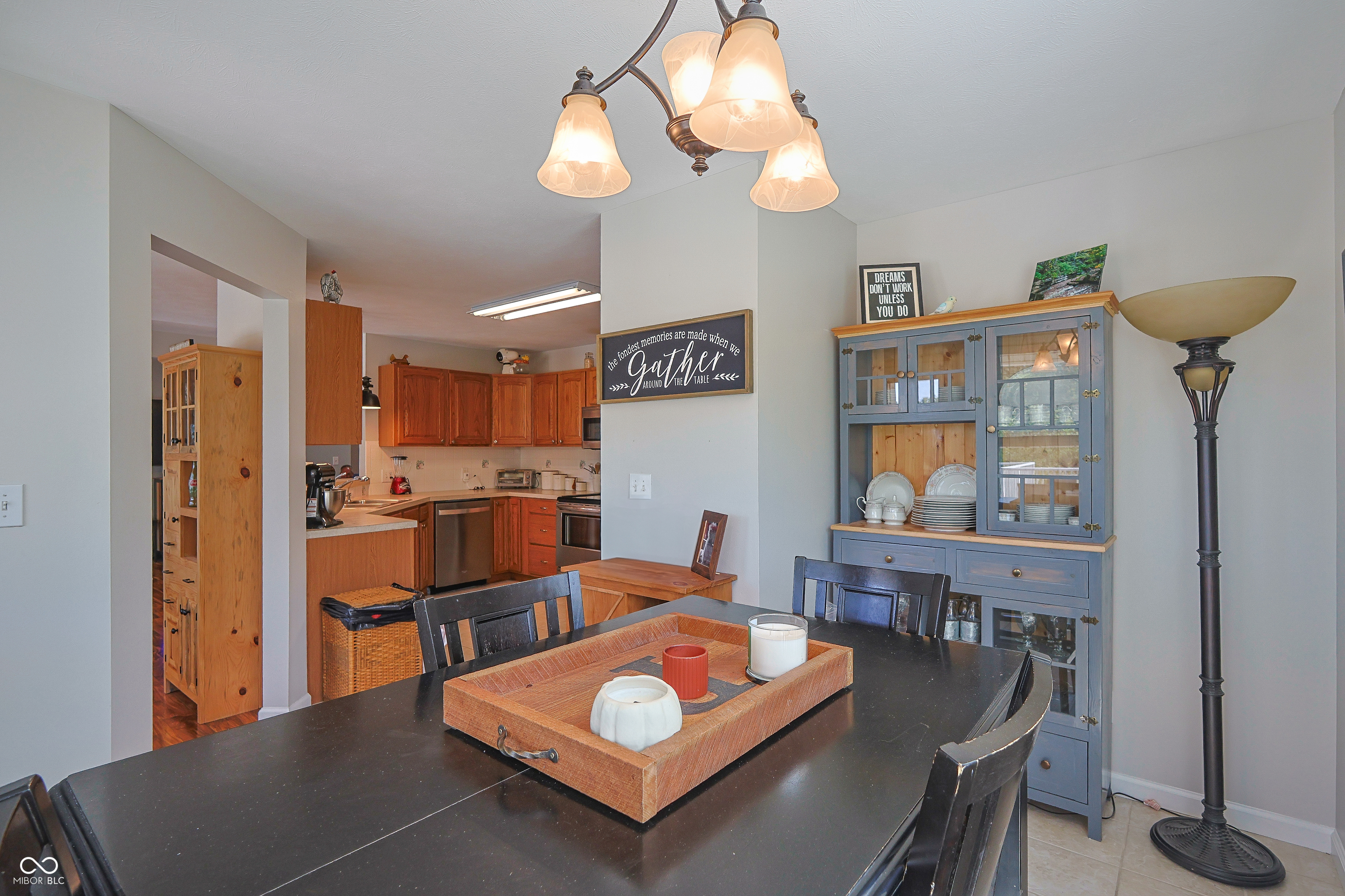 6115 Prairie Stream Way Columbus, IN 47203 - Photo 17 of 42