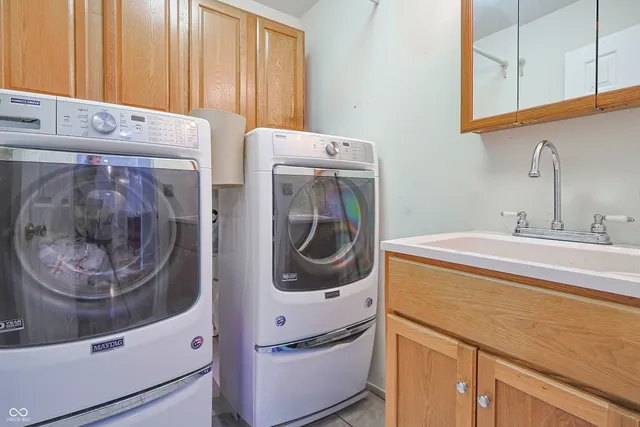 $340,000 | 6115 Prairie Stream Way, Columbus, IN 47203