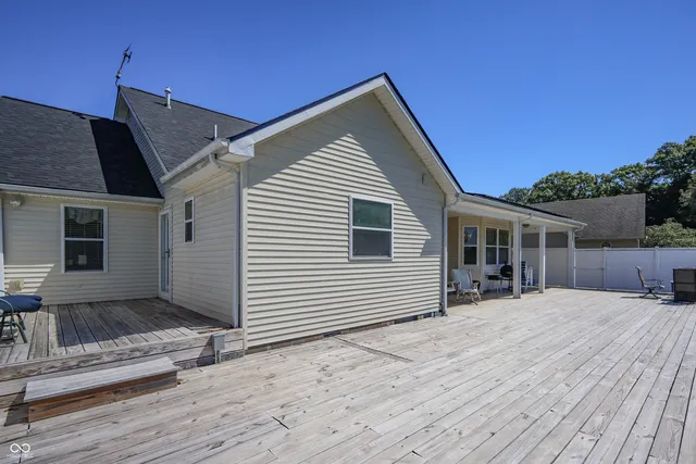 $340,000 | 6115 Prairie Stream Way, Columbus, IN 47203