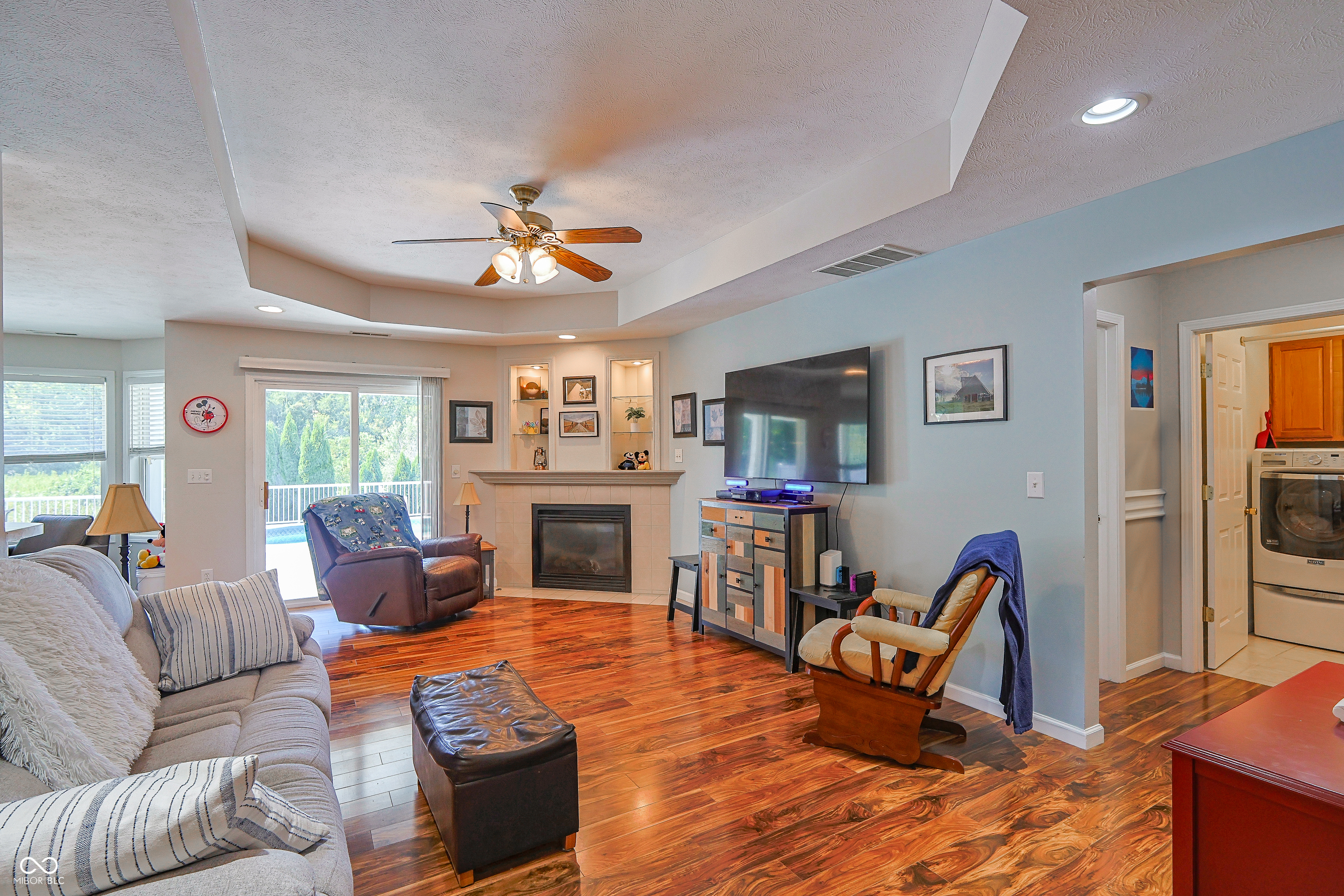 6115 Prairie Stream Way Columbus, IN 47203 - Photo 8 of 42