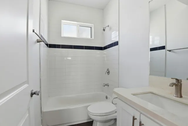 $3,850 | 3918 Brighton Avenue, Los Angeles, CA 90062