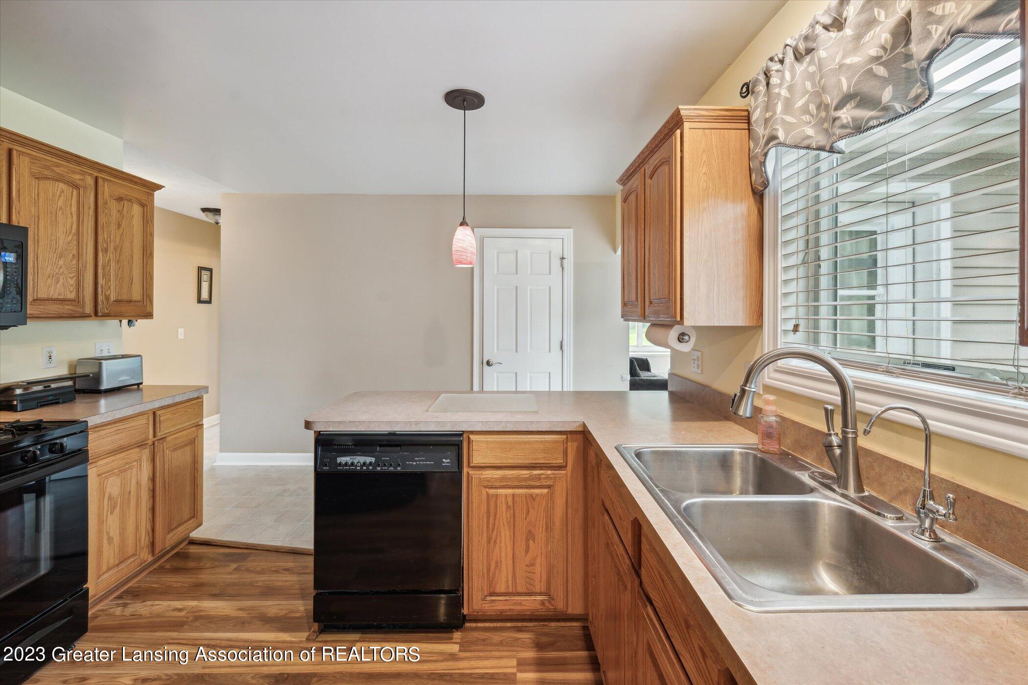 12500 South Wacousta Road Eagle, MI 48822 - Photo 17 of 54 14-12500-S-Wacousta-Rd-Eagle-MI-48822-Wi