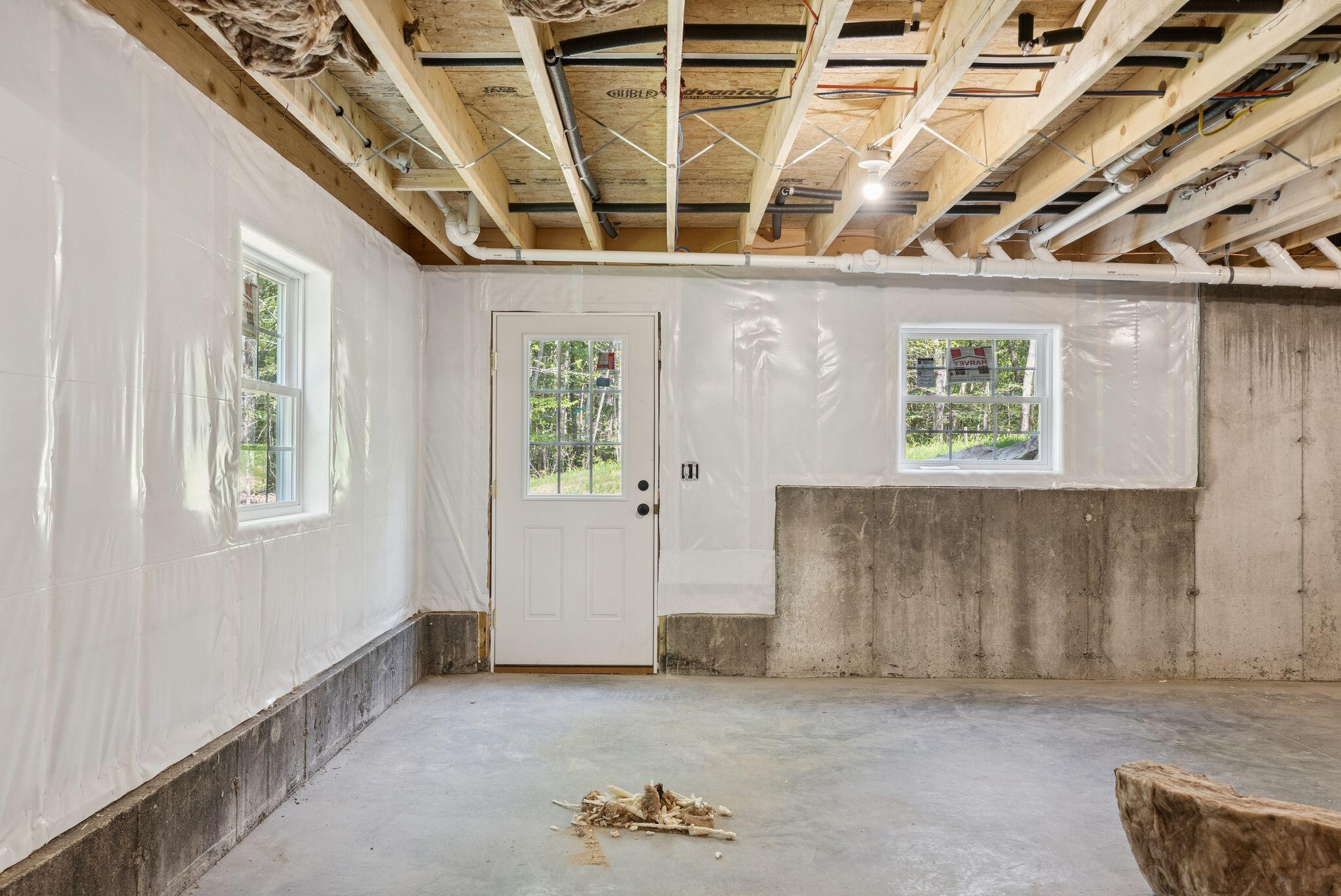 2 Woods Run York, ME 03909 - Photo 20 of 26 Lower Level