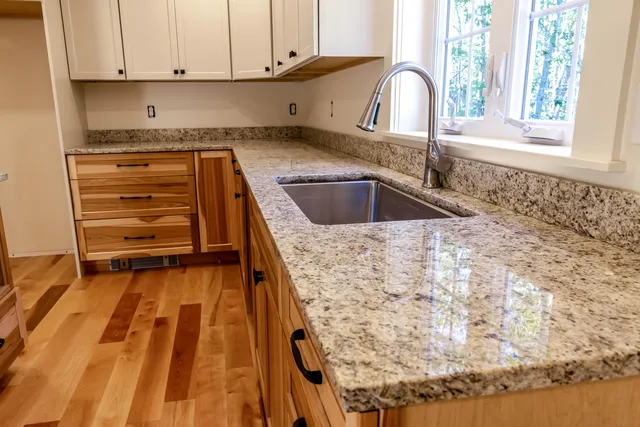 $895,000 | 2 Woods Run, York, ME 03909