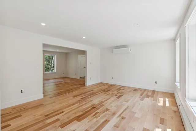 $895,000 | 2 Woods Run, York, ME 03909