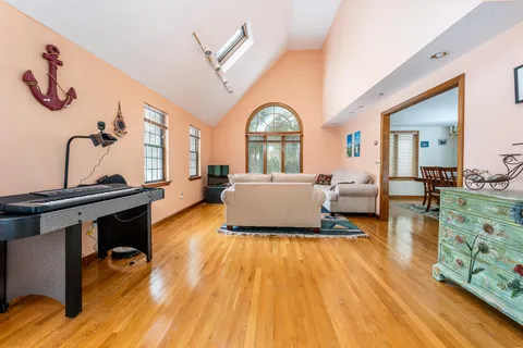 $699,000 | 192 Sandy Valley Road, Marstons Mills, MA 02648