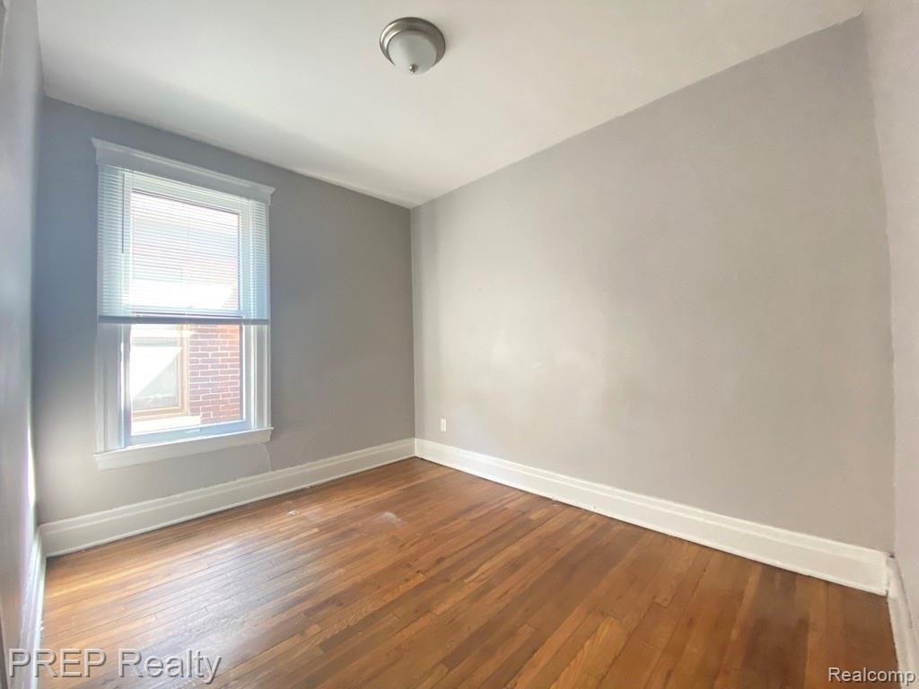 4864 Commonwealth Street Detroit, MI 48208 - Photo 5 of 11