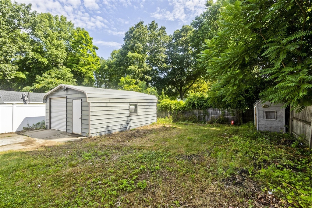 121 Dorset Street Springfield, MA 01108 - Photo 40 of 40
