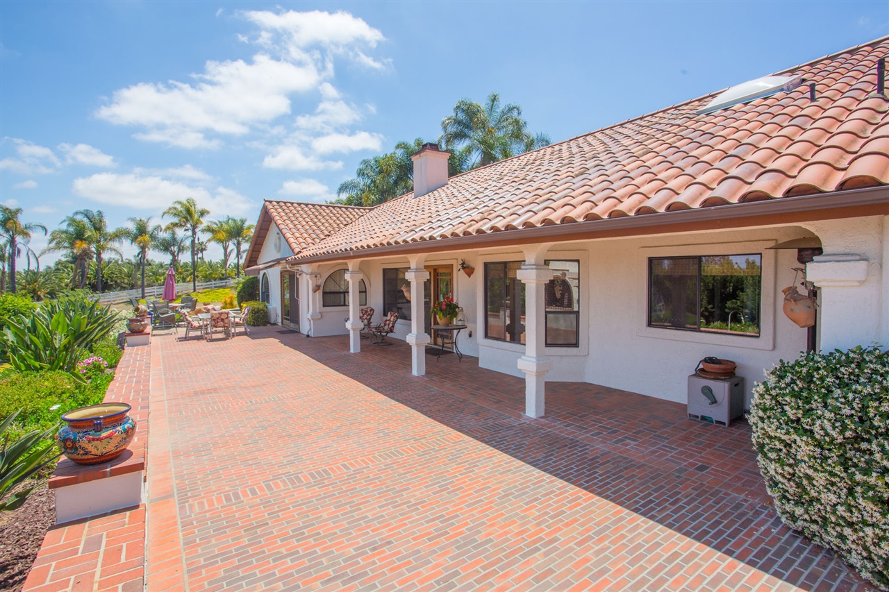 421 Futurity Lane Fallbrook, CA 92028 - Photo 20 of 25 Gallery Image 20