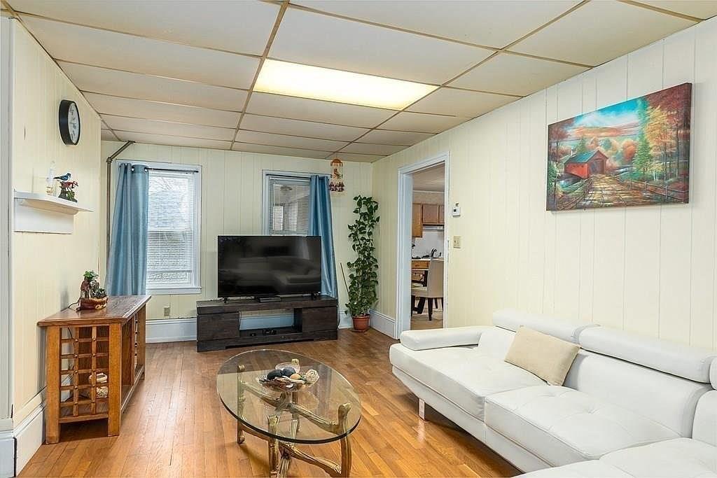 374 Main Street Clinton, MA 01510 - Photo 8 of 24 Gallery Image 8
