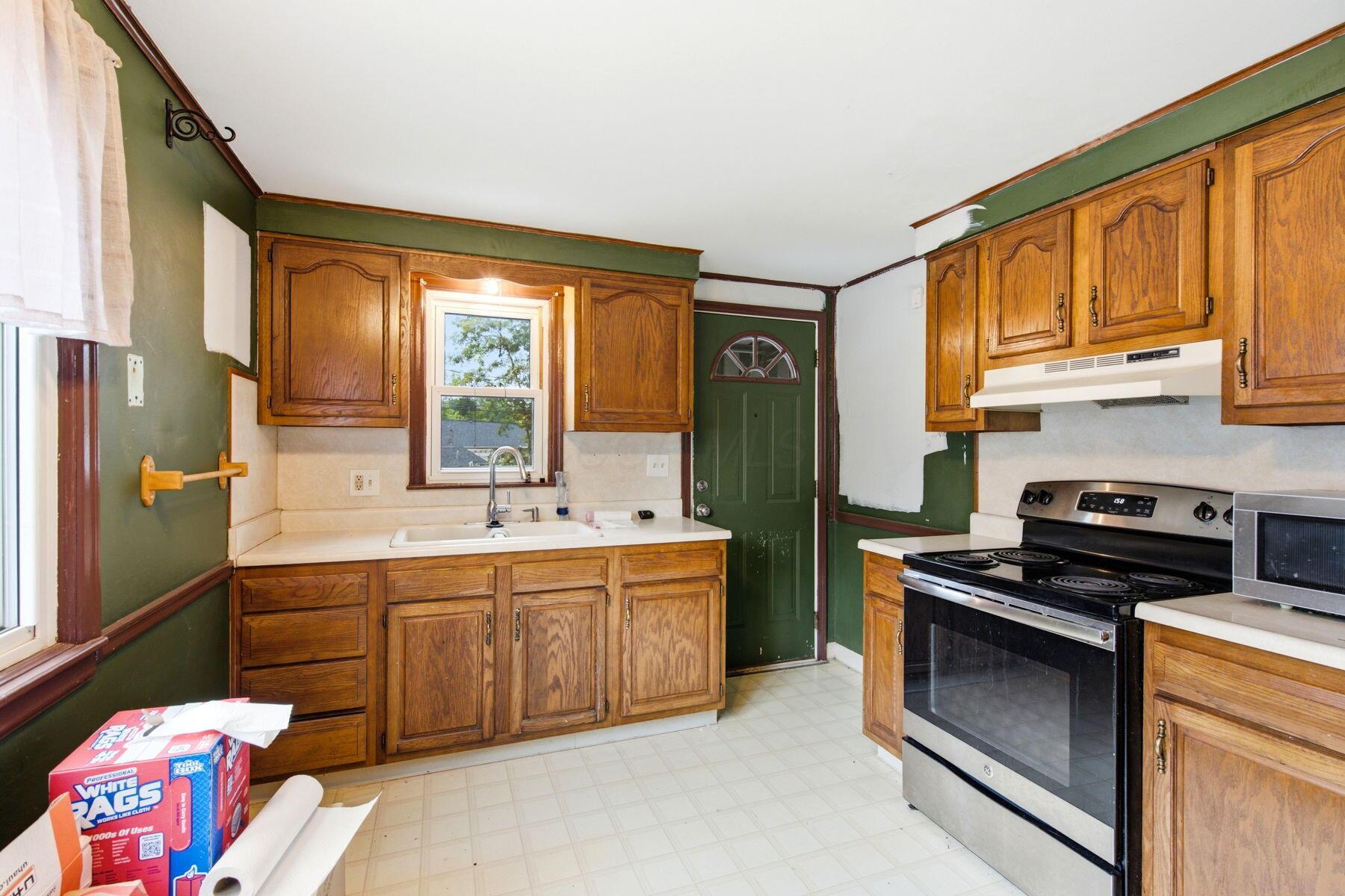 541 South James Road Columbus, OH 43213 - Photo 19 of 33 19-web-or-mls-541 S James Rd-119