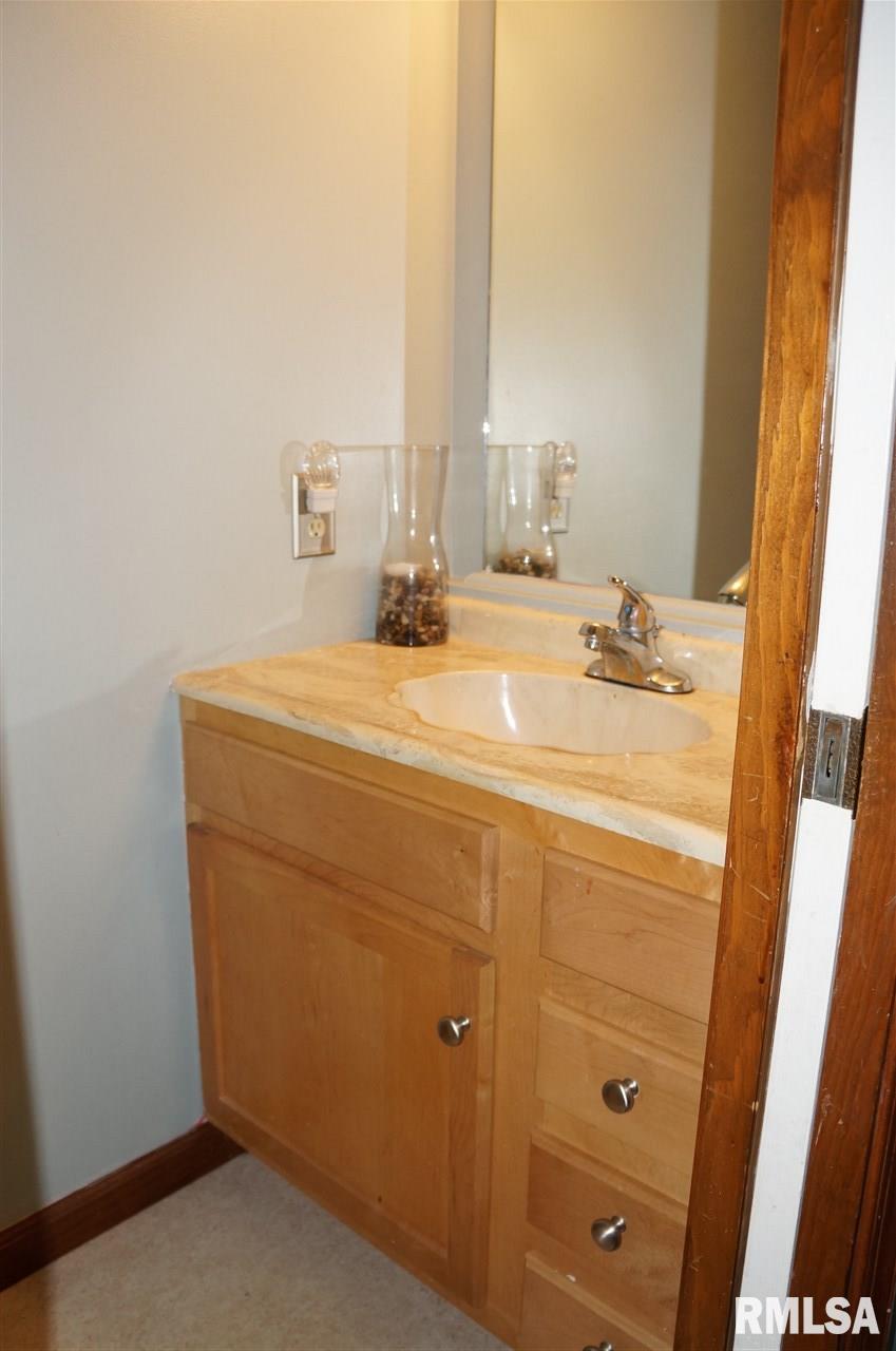 84 Country Place Springfield, IL 62703 - Photo 25 of 40