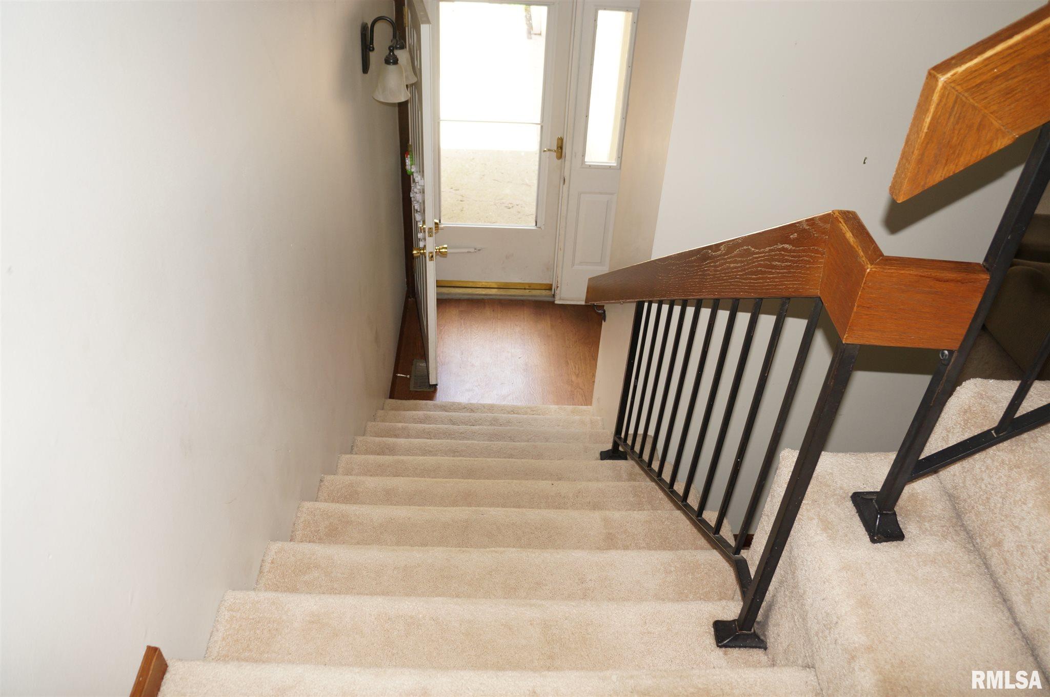 84 Country Place Springfield, IL 62703 - Photo 28 of 40