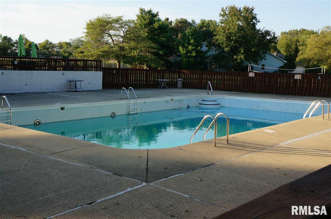 84 Country Place Springfield, IL 62703 - Photo 35 of 40