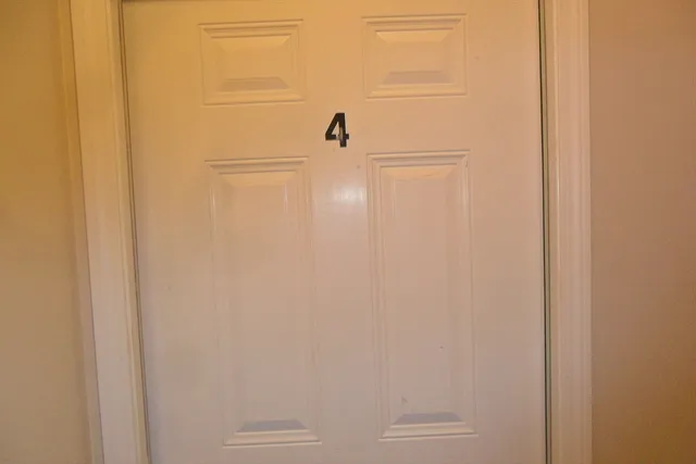 $2,700 | 848 Waverly Street, Unit 4, Framingham, MA 01702