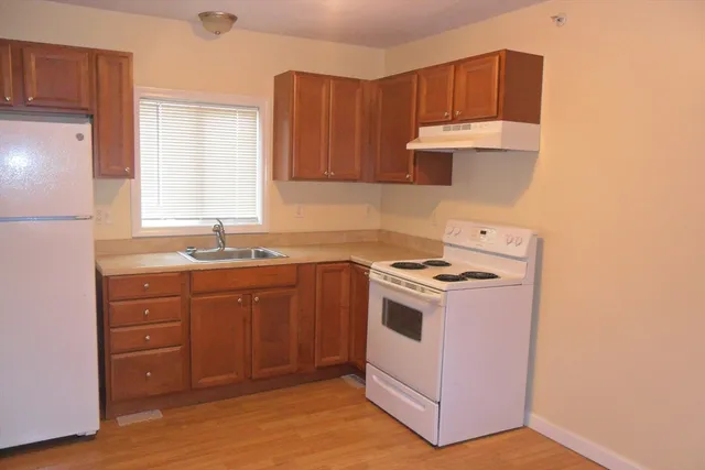 $2,700 | 848 Waverly Street, Unit 4, Framingham, MA 01702