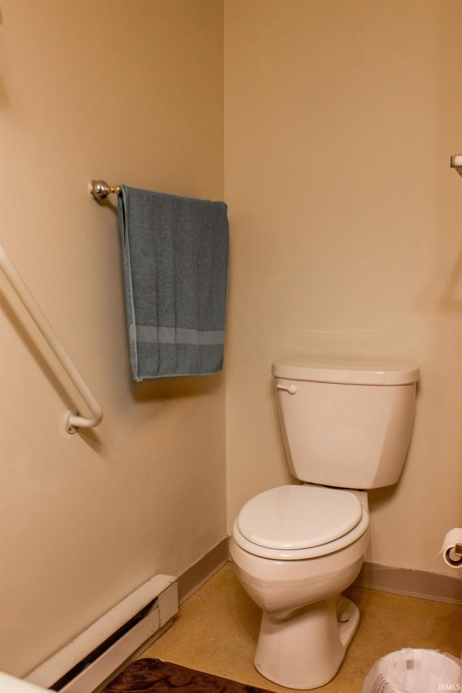 1590 East Kammerer Road Kendallville, IN 46755 - Photo 12 of 16