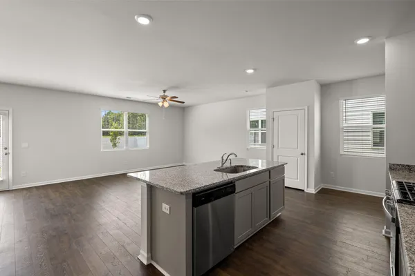 $285,515 | 906 Captains Court, Beech Island, SC 29842