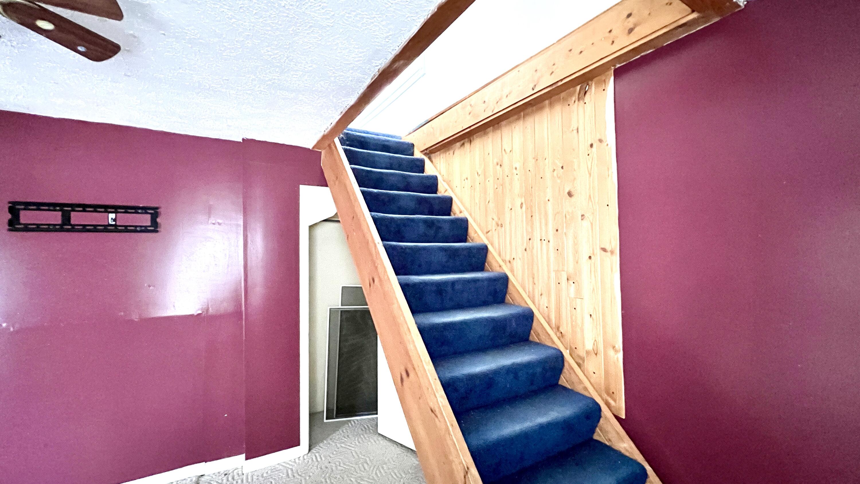 604 Laurel Road London, KY 40744 - Photo 11 of 23 Bedroom/Stairs