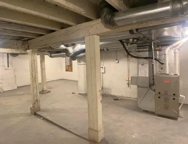 $279,900 | 722 North Newton Avenue, Minneapolis, MN 55411