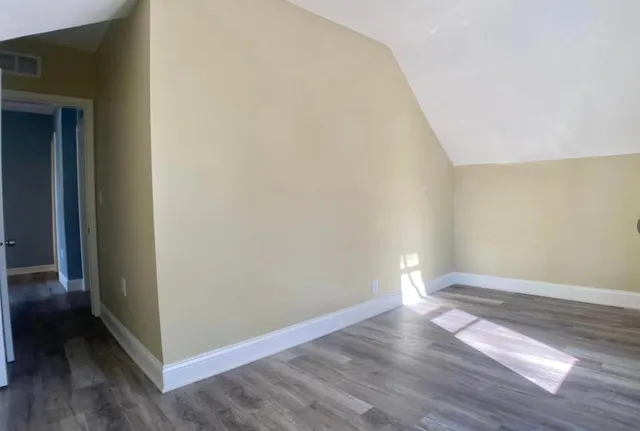 $279,900 | 722 North Newton Avenue, Minneapolis, MN 55411