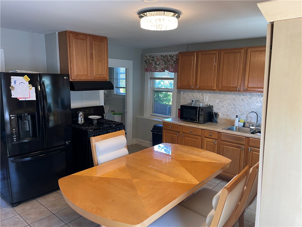 45 Lucy Street Providence, RI 02909 - Photo 3 of 12