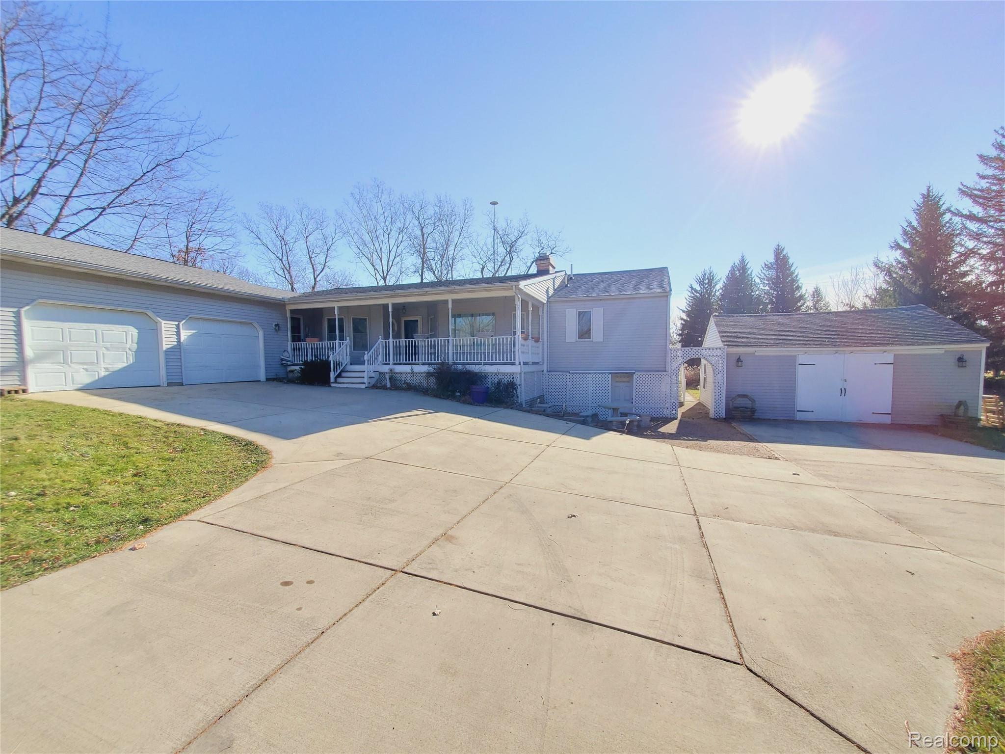 11471 Linden Road Linden, MI 48451 - Photo 1 of 27 20201114_112020.jpg