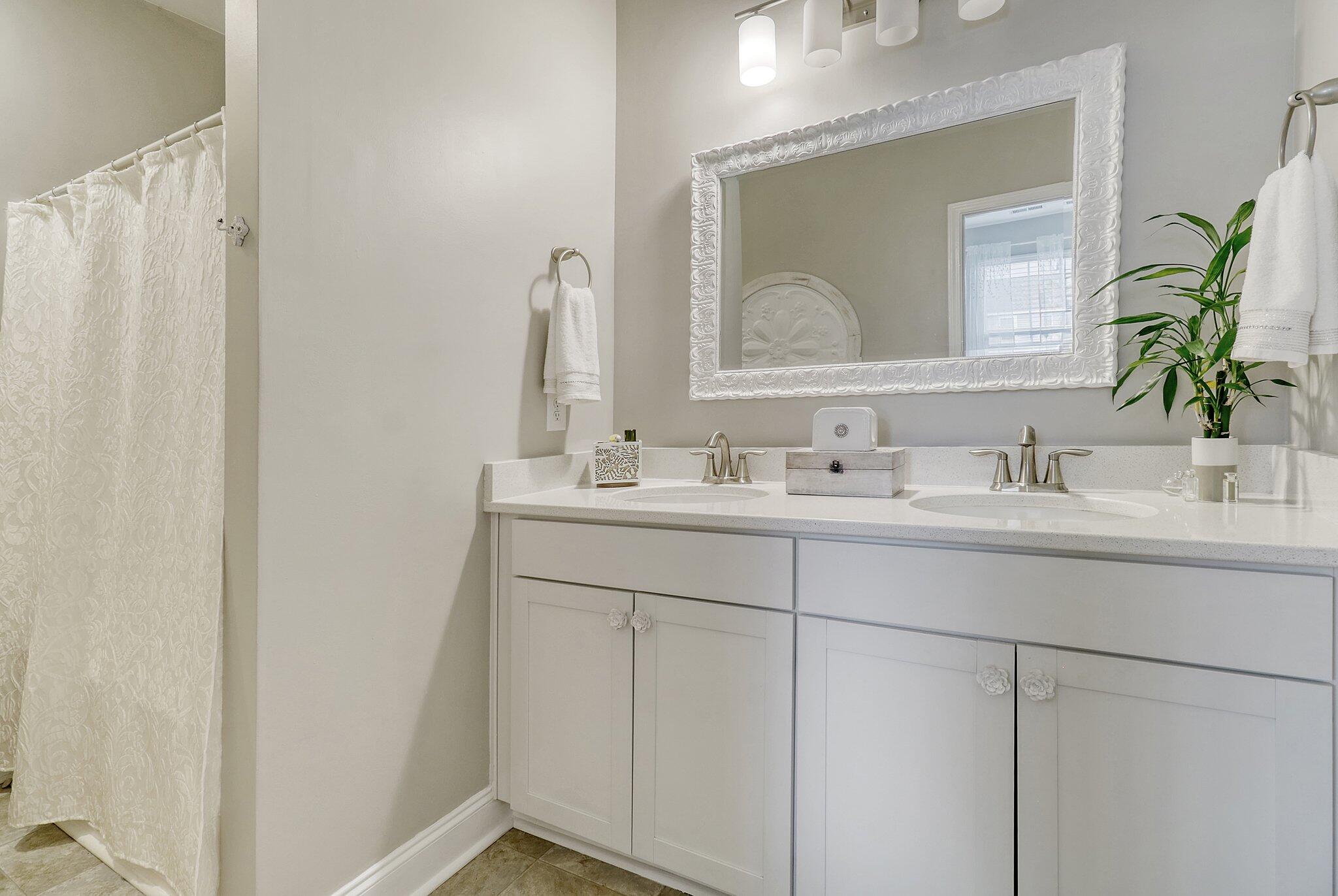 7793 Montview Road North Charleston, SC 29418 - Photo 5 of 21 CREM_7763 Montview Rd_031
