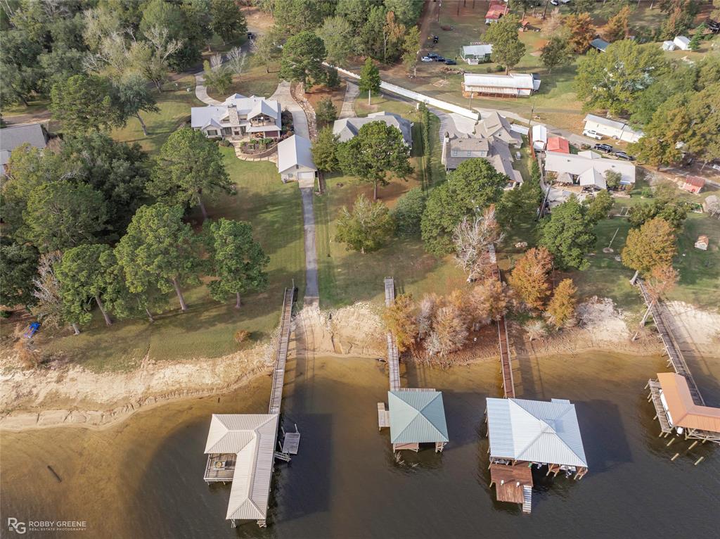 90 La Bella Court Many, LA 71449 - Photo 37 of 38 an aerial view of residential house with outdoor space