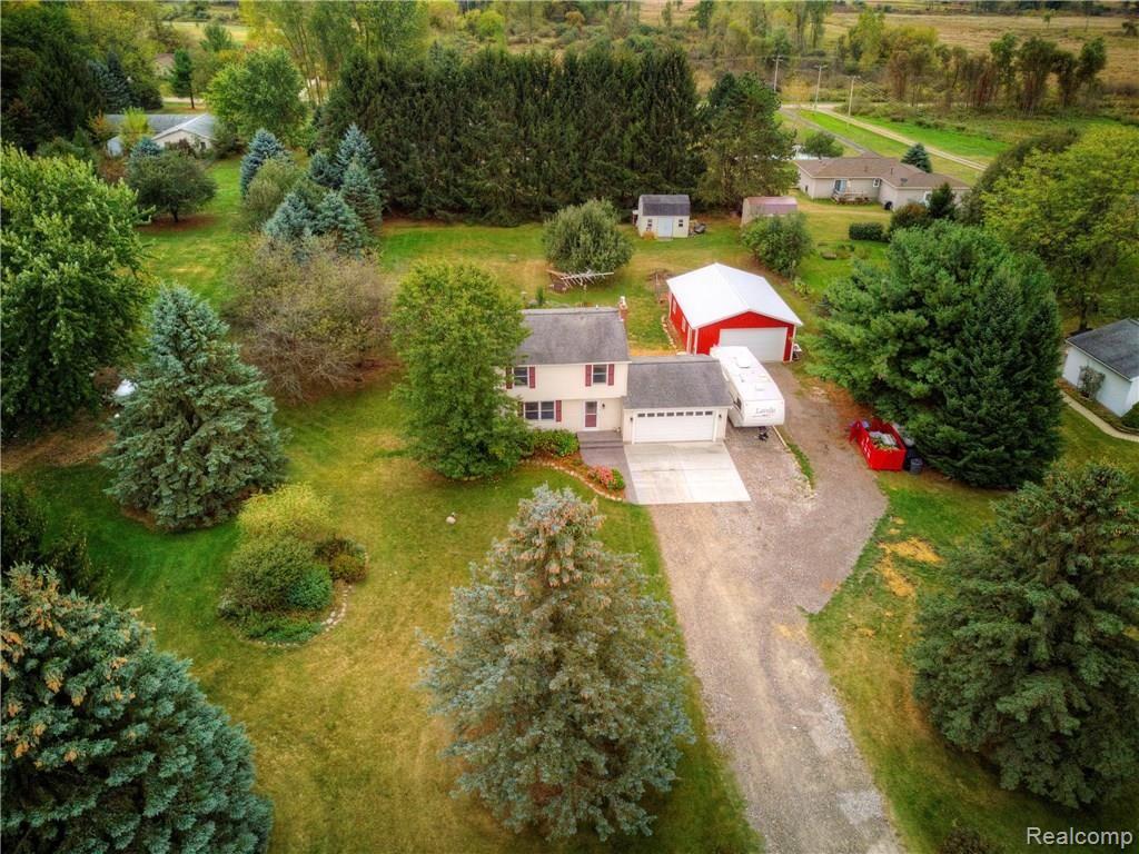1715 Layton Road Fowlerville, MI 48836 - Photo 25 of 26 DJI_0327.jpg