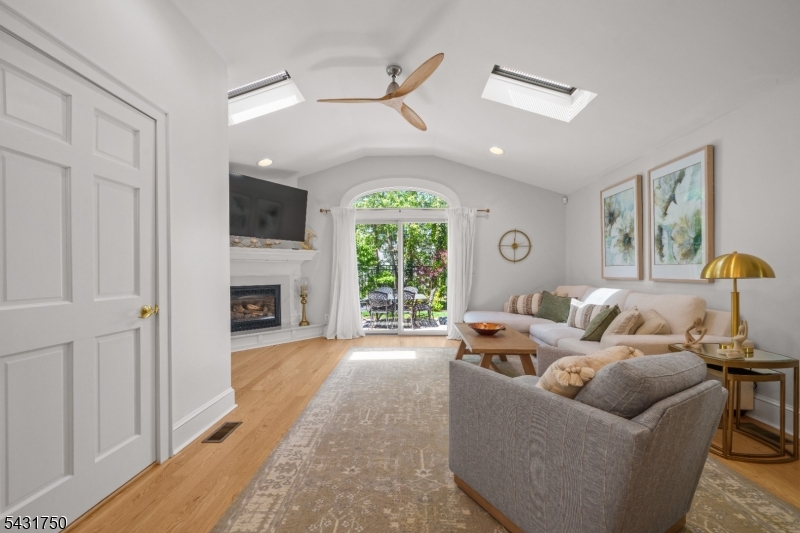 117 N Road Nutley, NJ 07110 - Photo 16 of 30