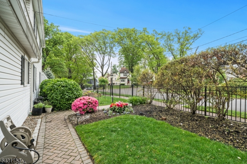 117 N Road Nutley, NJ 07110 - Photo 28 of 30