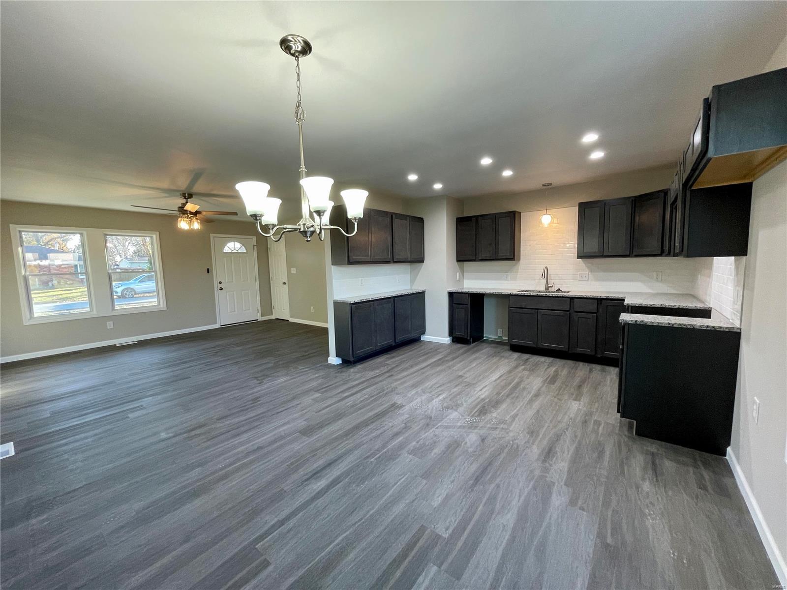 3721 Ruth Drive Granite City, IL 62040 - Photo 4 of 17 Gallery Image 4