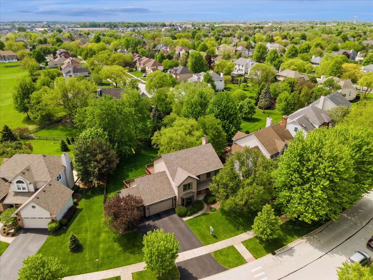 2228 Snapdragon Road Naperville, IL 60564 - Photo 31 of 39 Gallery Image 31