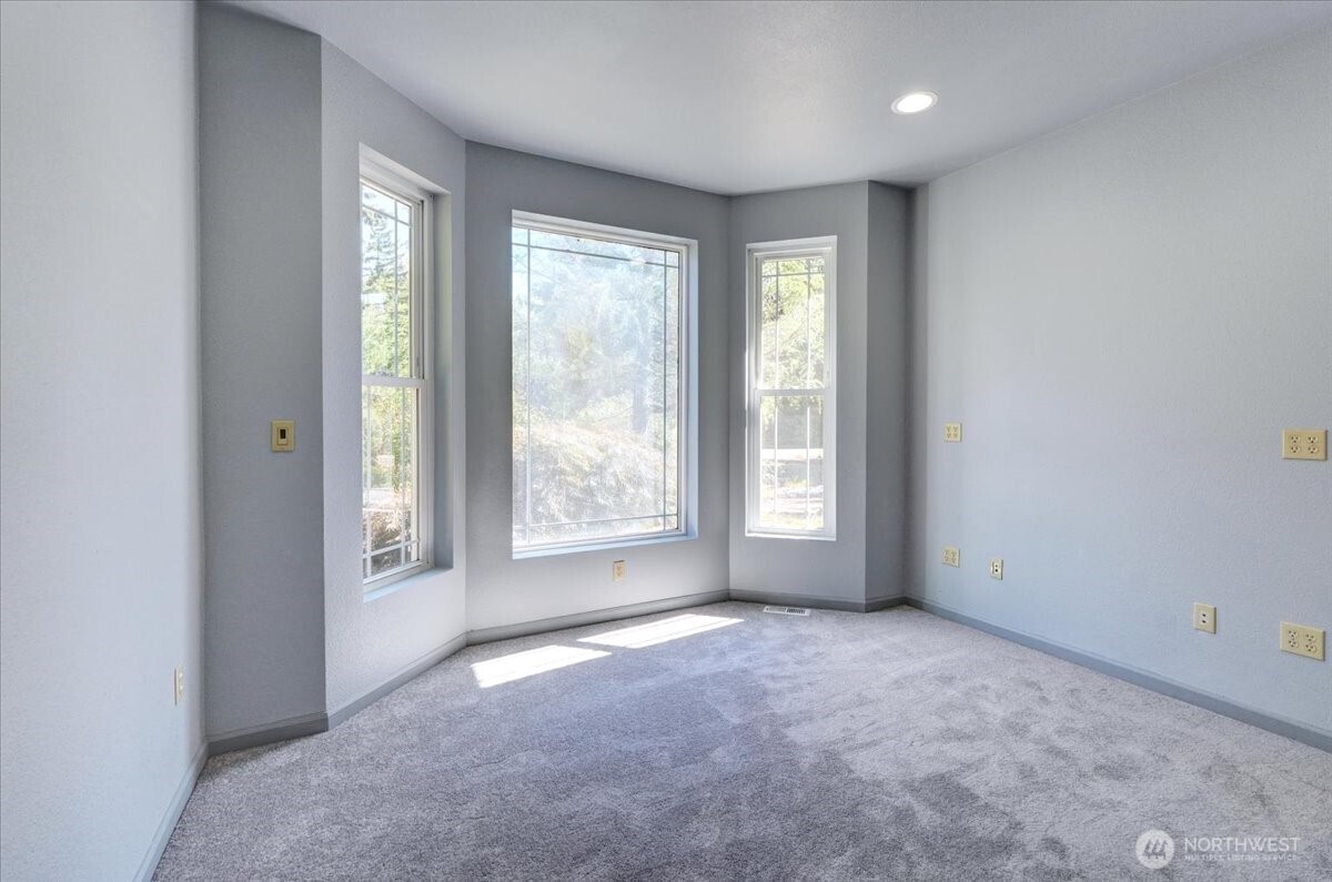 34404 24th Avenue East Roy, WA 98580 - Photo 11 of 40