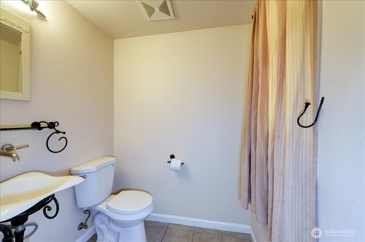 34404 24th Avenue East Roy, WA 98580 - Photo 22 of 40