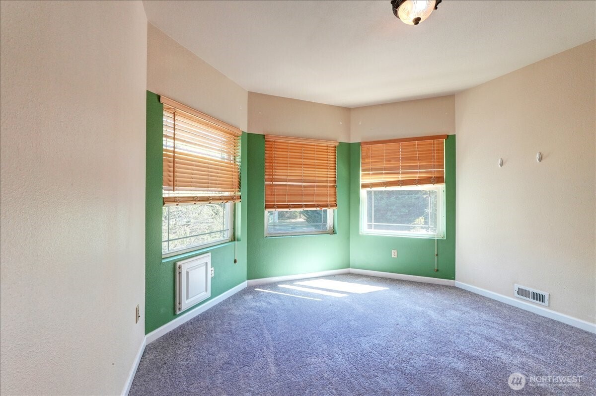 34404 24th Avenue East Roy, WA 98580 - Photo 29 of 40