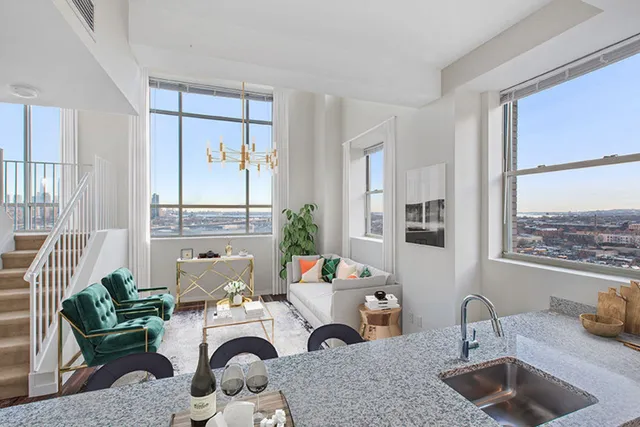 $1,965 | 20 Beacon Way, Unit HG12, Jersey City, NJ 07304