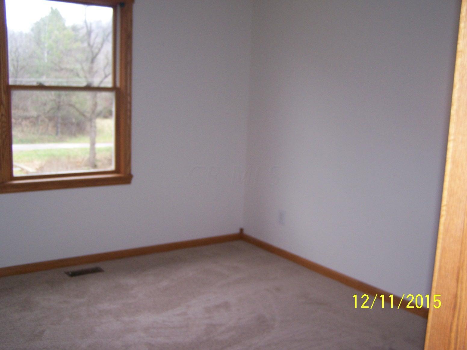 37825 Davis Chapel Road Logan, OH 43138 - Photo 5 of 11