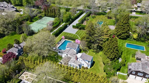 $11,495,000 | 57 Lee Avenue, East Hampton, NY 11937