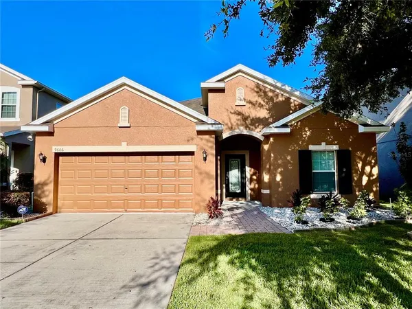 $2,500 | 9606 Oak Glade Avenue, Tampa, FL 33647